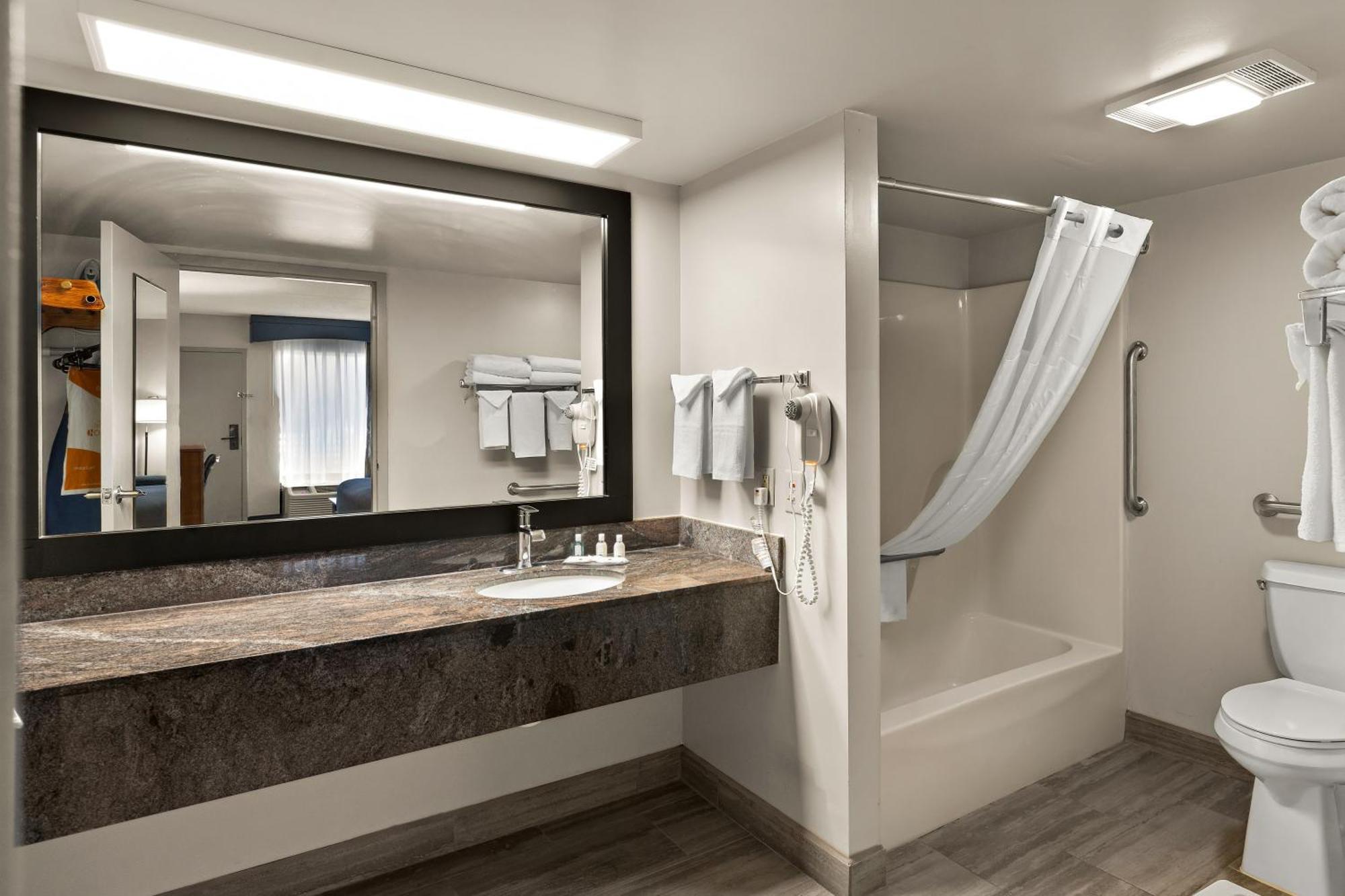 Quality Inn Дэндридж Экстерьер фото