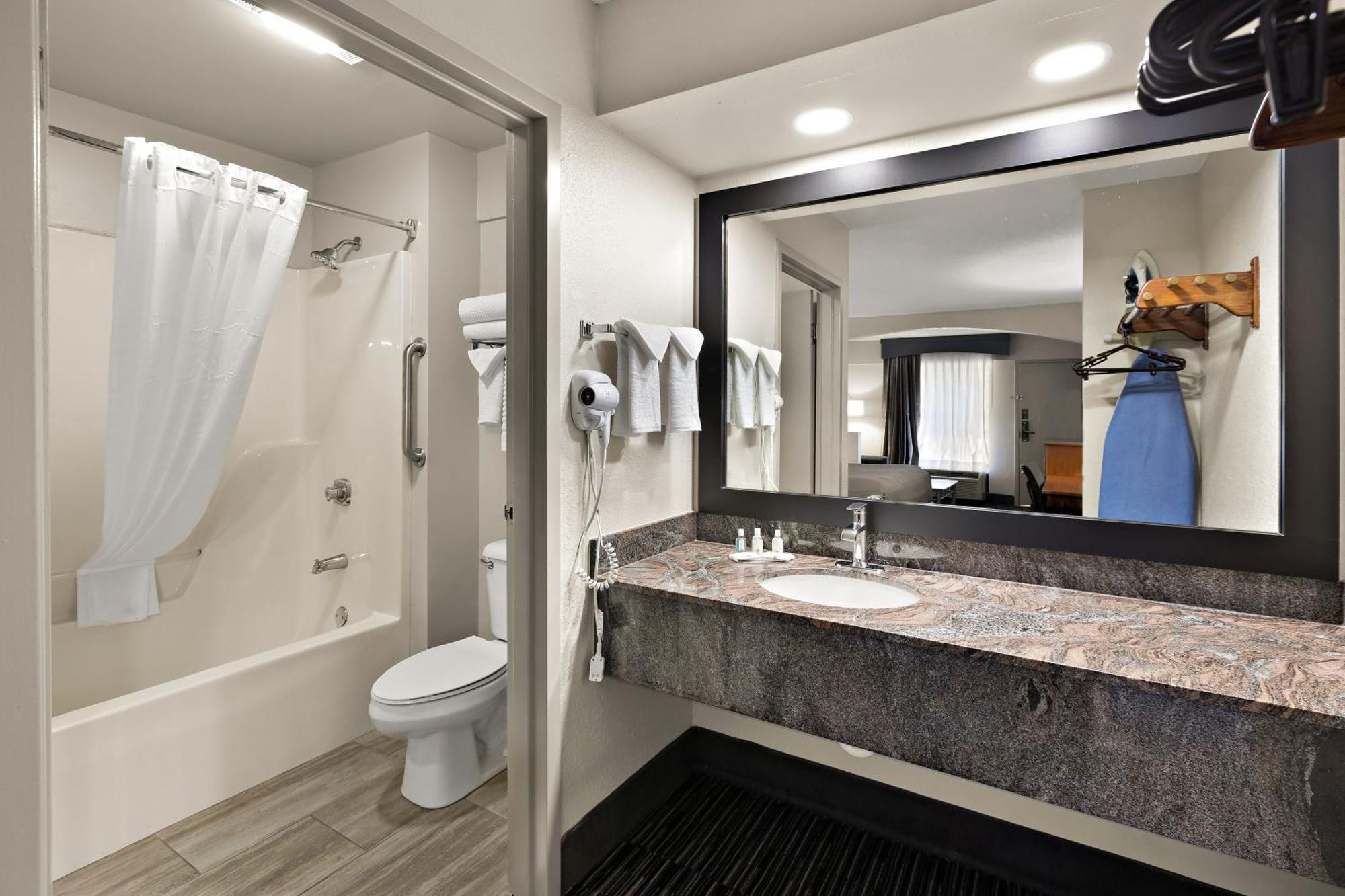 Quality Inn Дэндридж Экстерьер фото