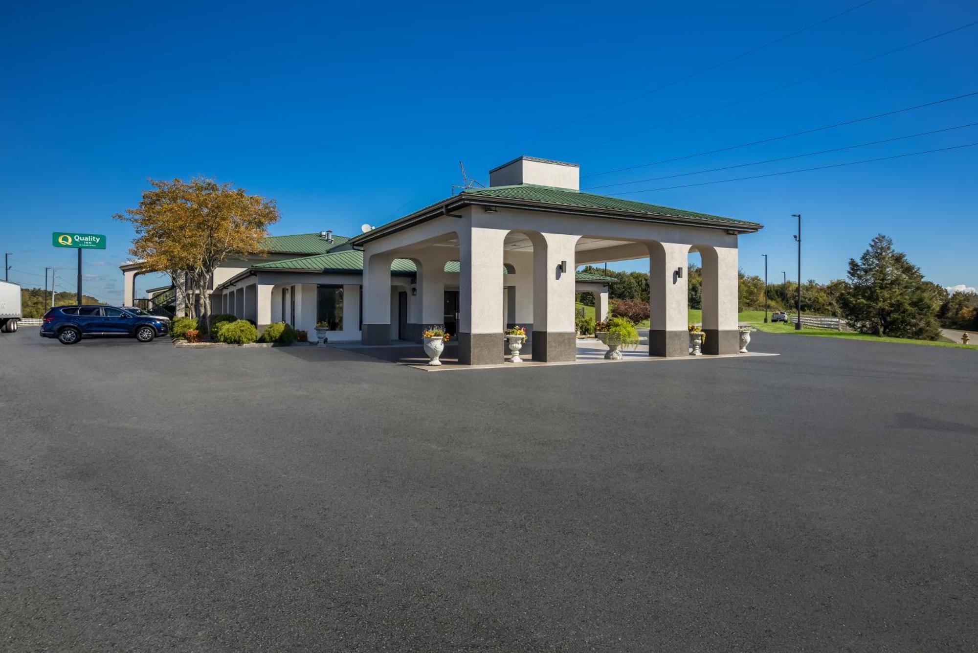 Quality Inn Дэндридж Экстерьер фото