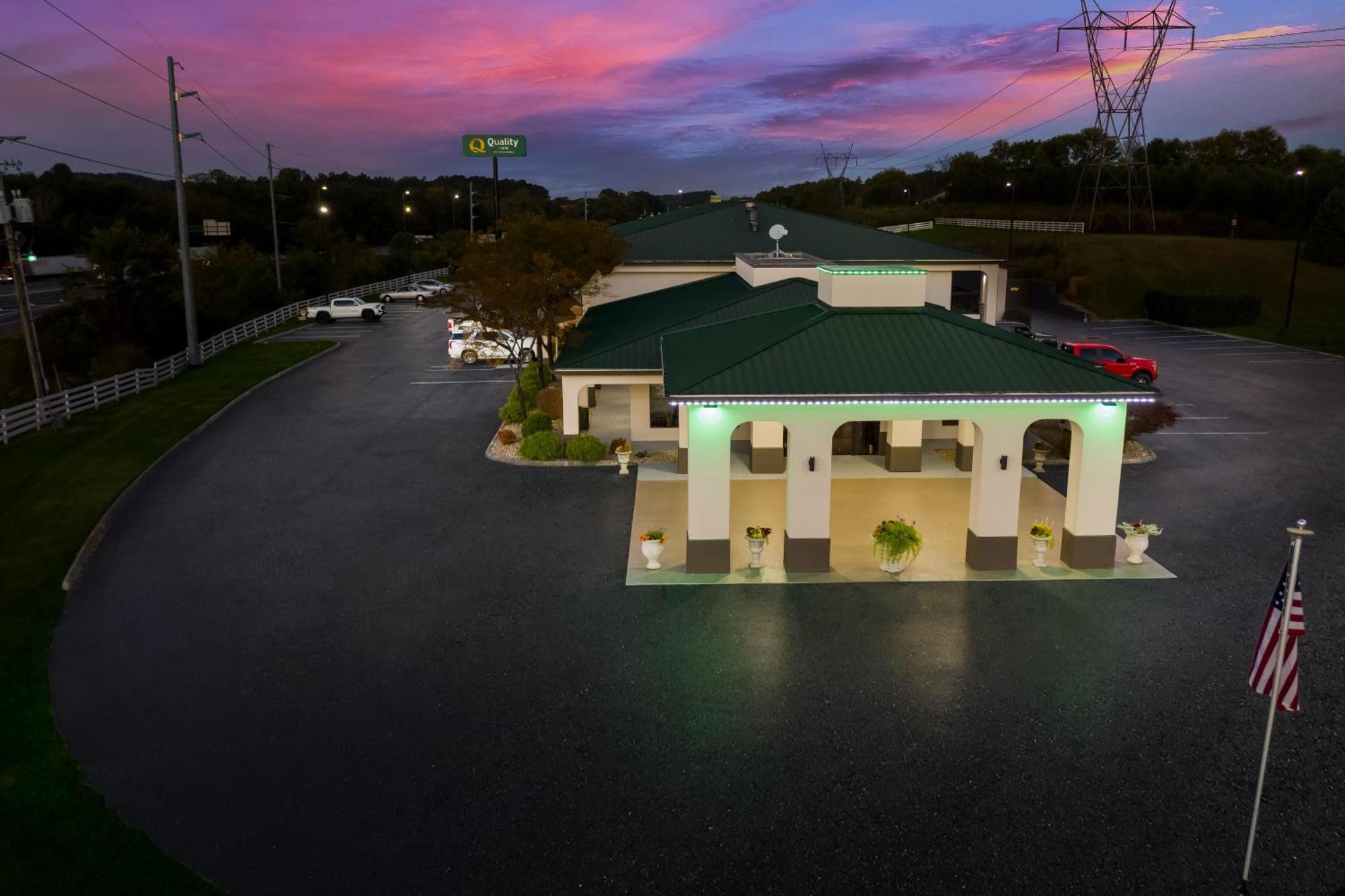 Quality Inn Дэндридж Экстерьер фото