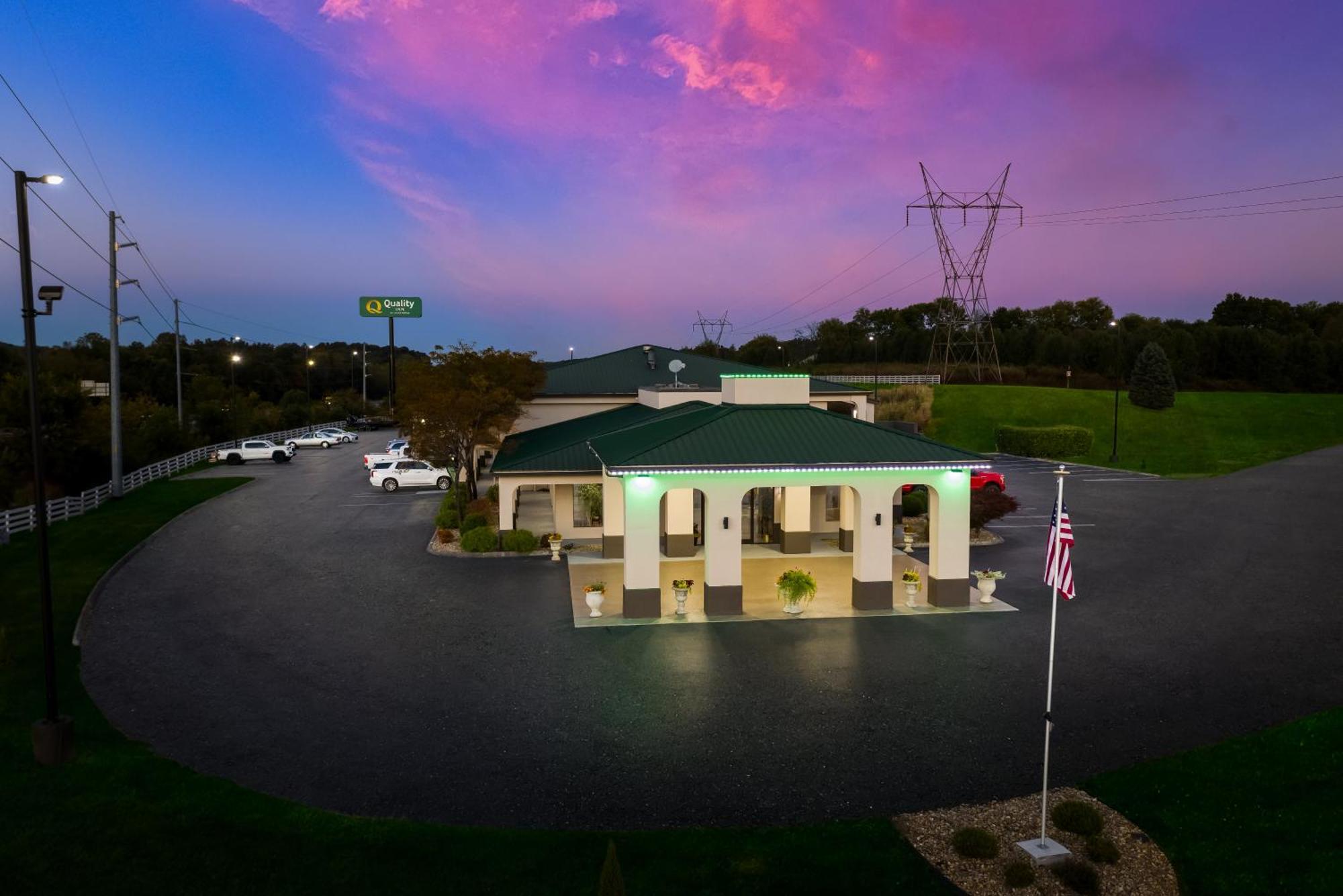 Quality Inn Дэндридж Экстерьер фото